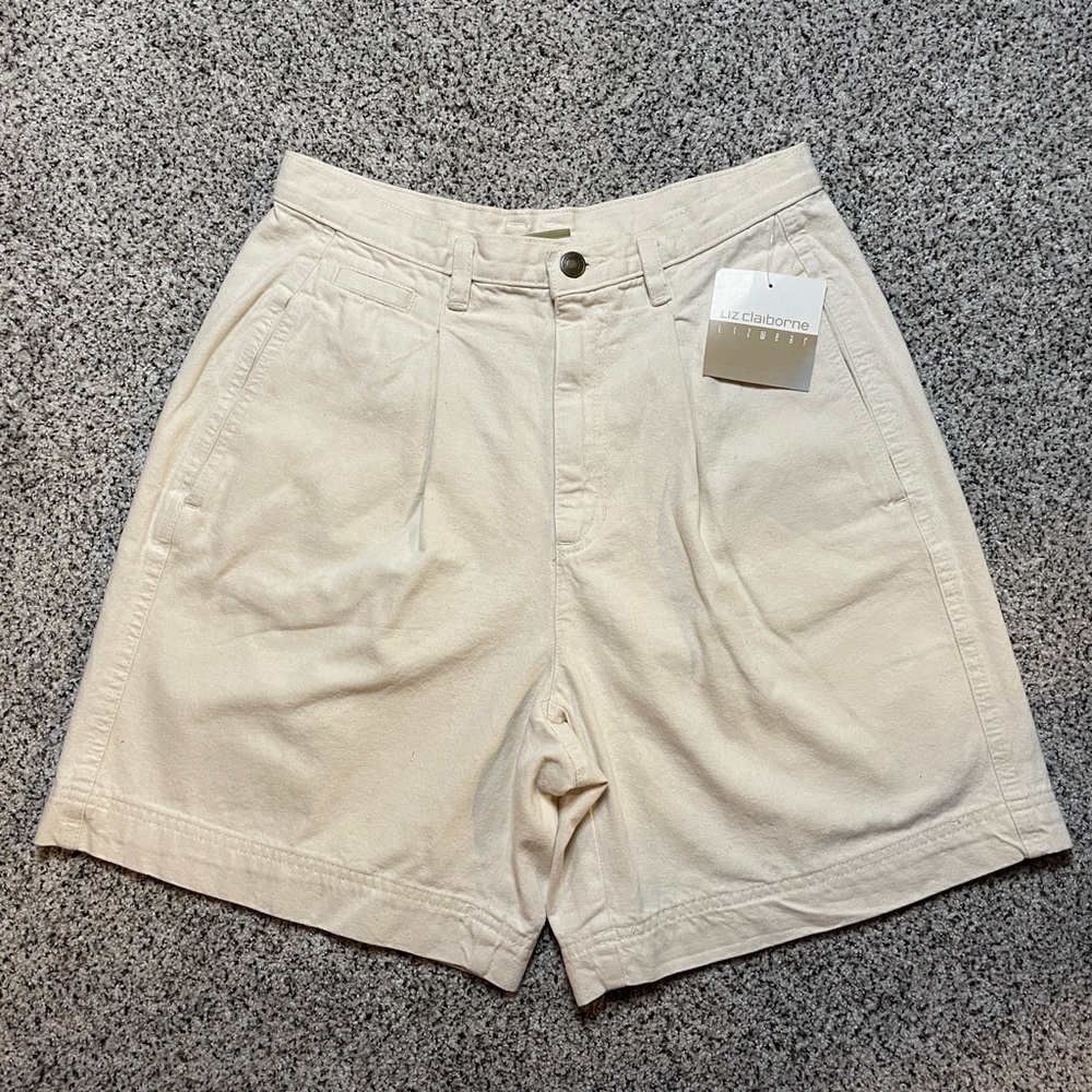 Liz Claiborne Cotton Shorts Women’s Cream Size 8